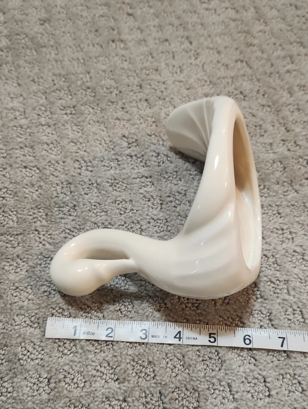 Vintage Andre Richard Ceramic Vanity Swan Hand Towel Holder Cream Color